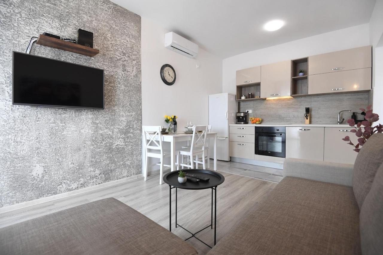 The Grey Apartment Zadar Exterior photo